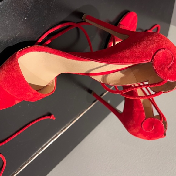 Heels - Picture 6 of 9